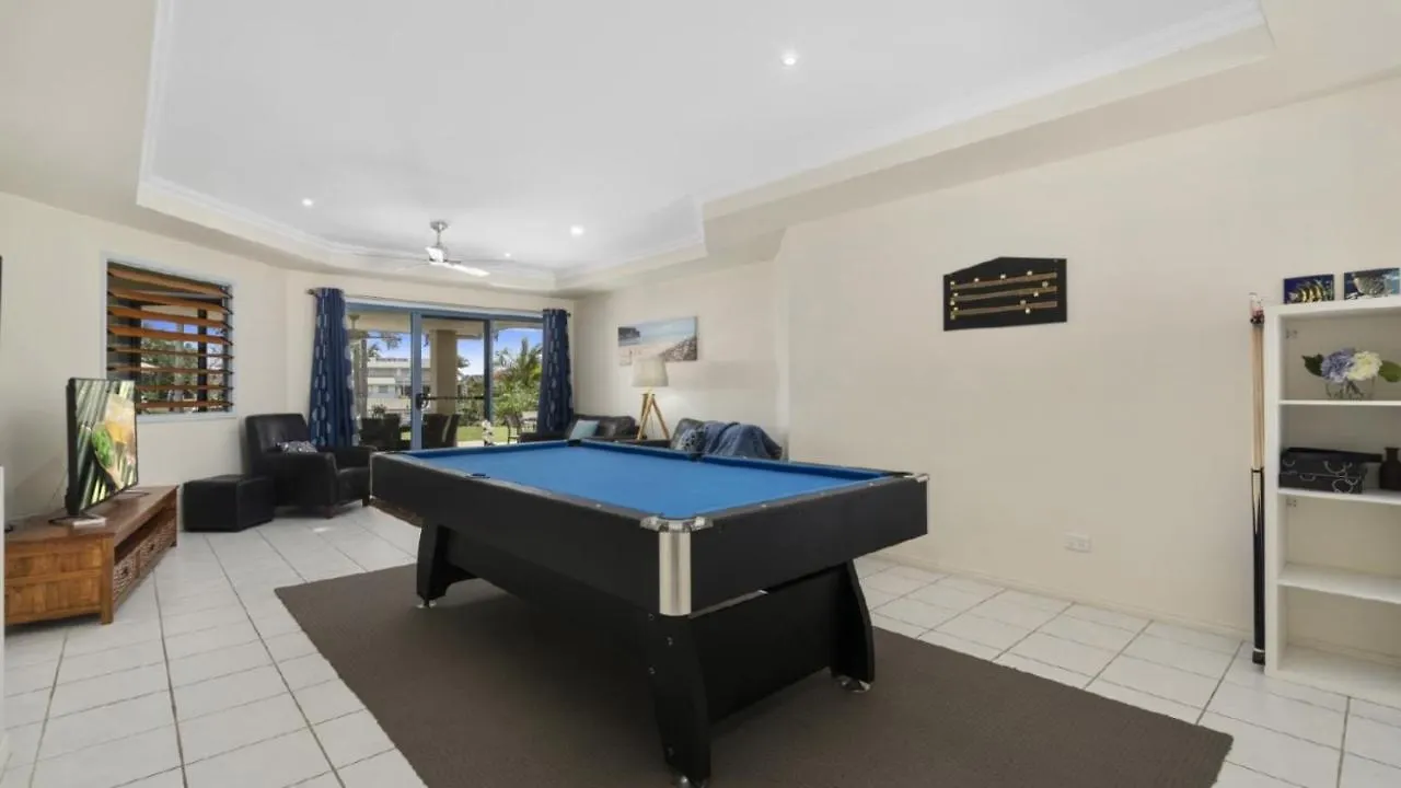 Lux And Space In The Perfect Canal Home Banksia Beach 0*,
