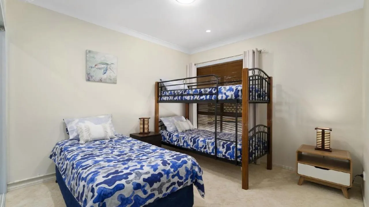 Lux And Space In The Perfect Canal Home Banksia Beach 0*,