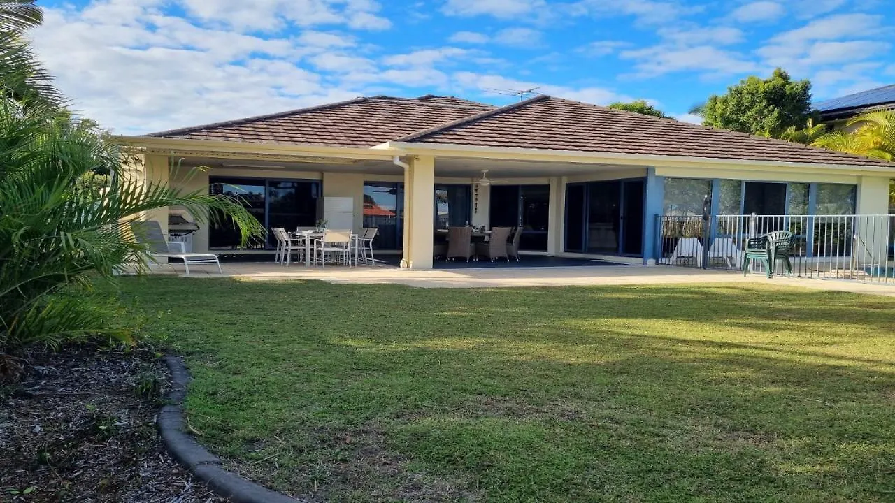 Lux And Space In The Perfect Canal Home Banksia Beach Australia
