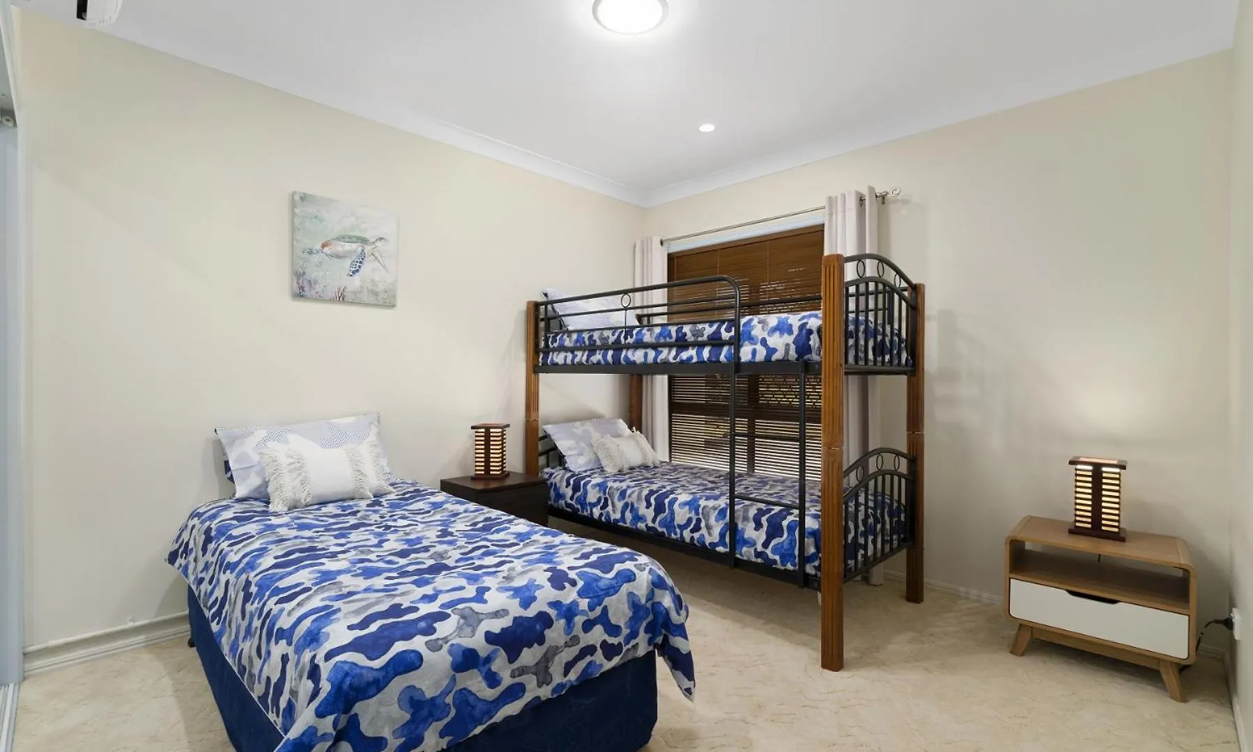 Relaxation & Space In A Canal Home Banksia Beach