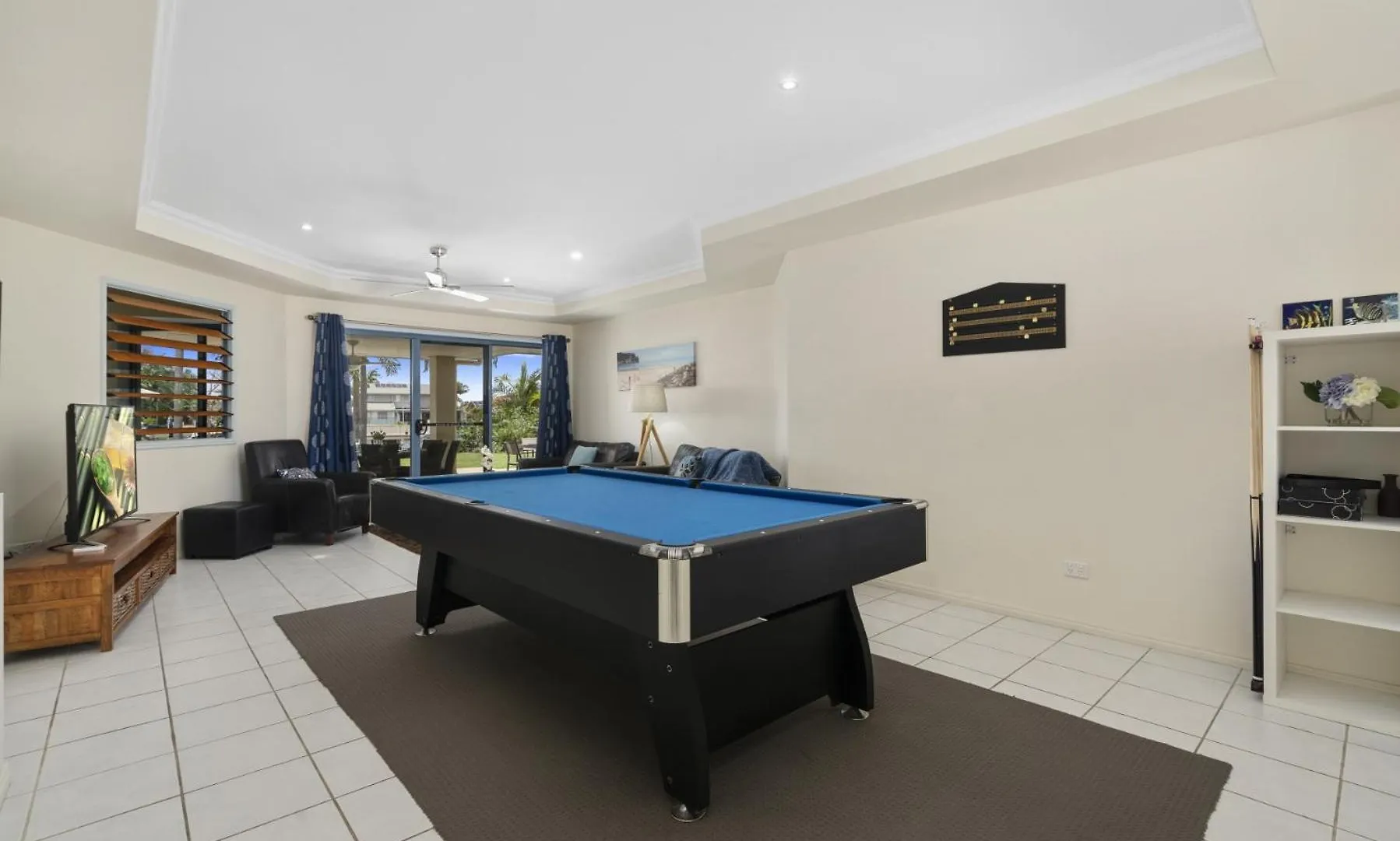Feriehus Relaxation & Space In A Canal Home Banksia Beach