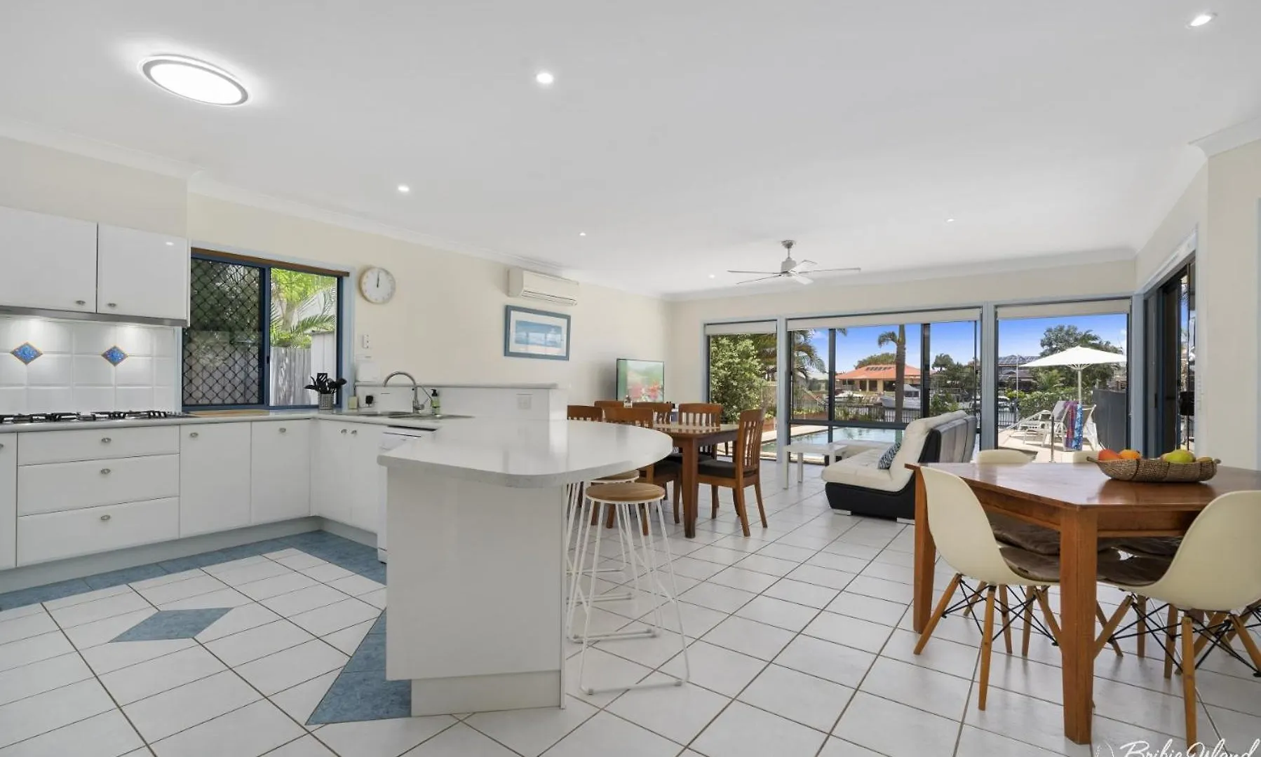Relaxation & Space In A Canal Home Banksia Beach