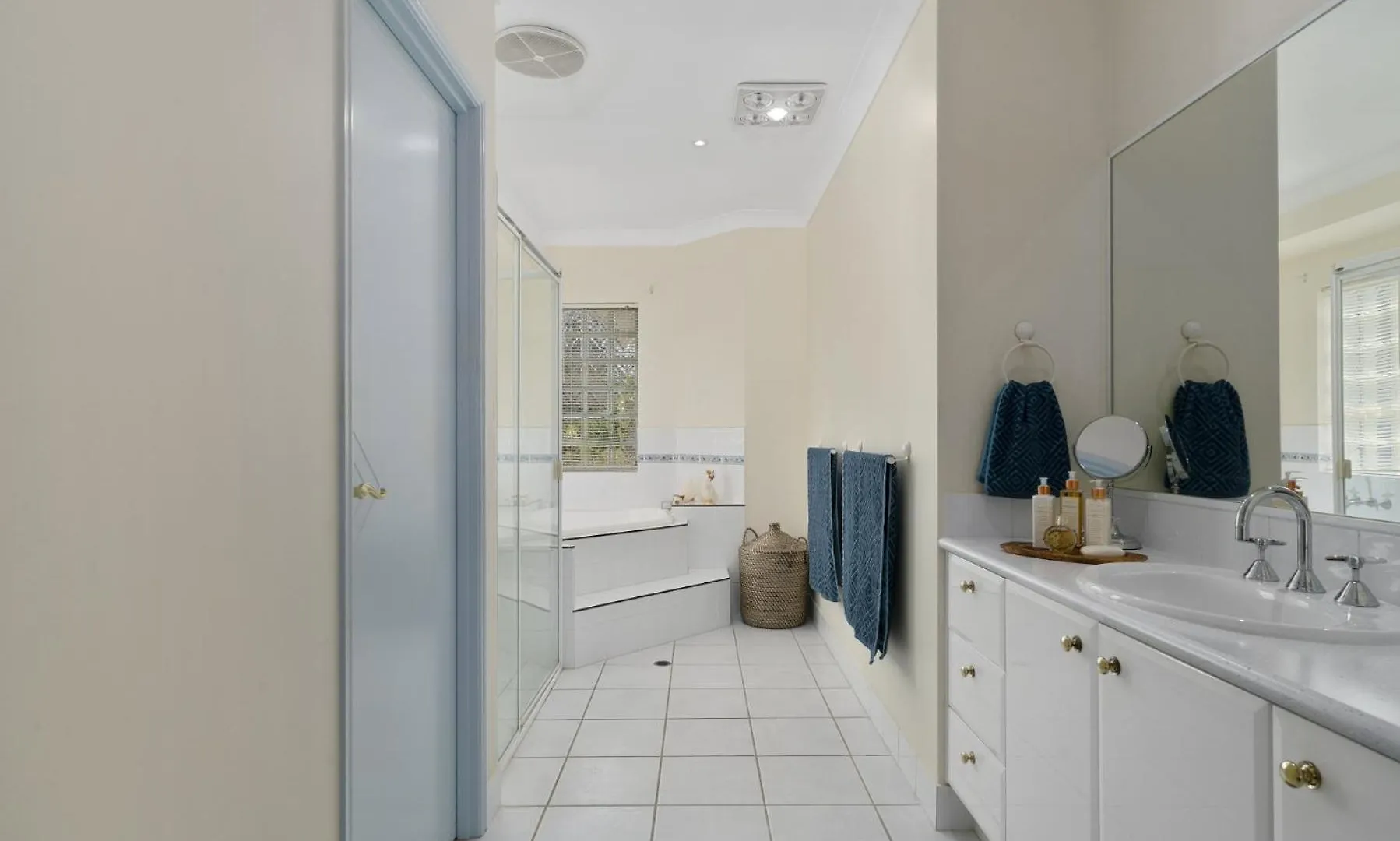 Relaxation & Space In A Canal Home Banksia Beach 0*,
