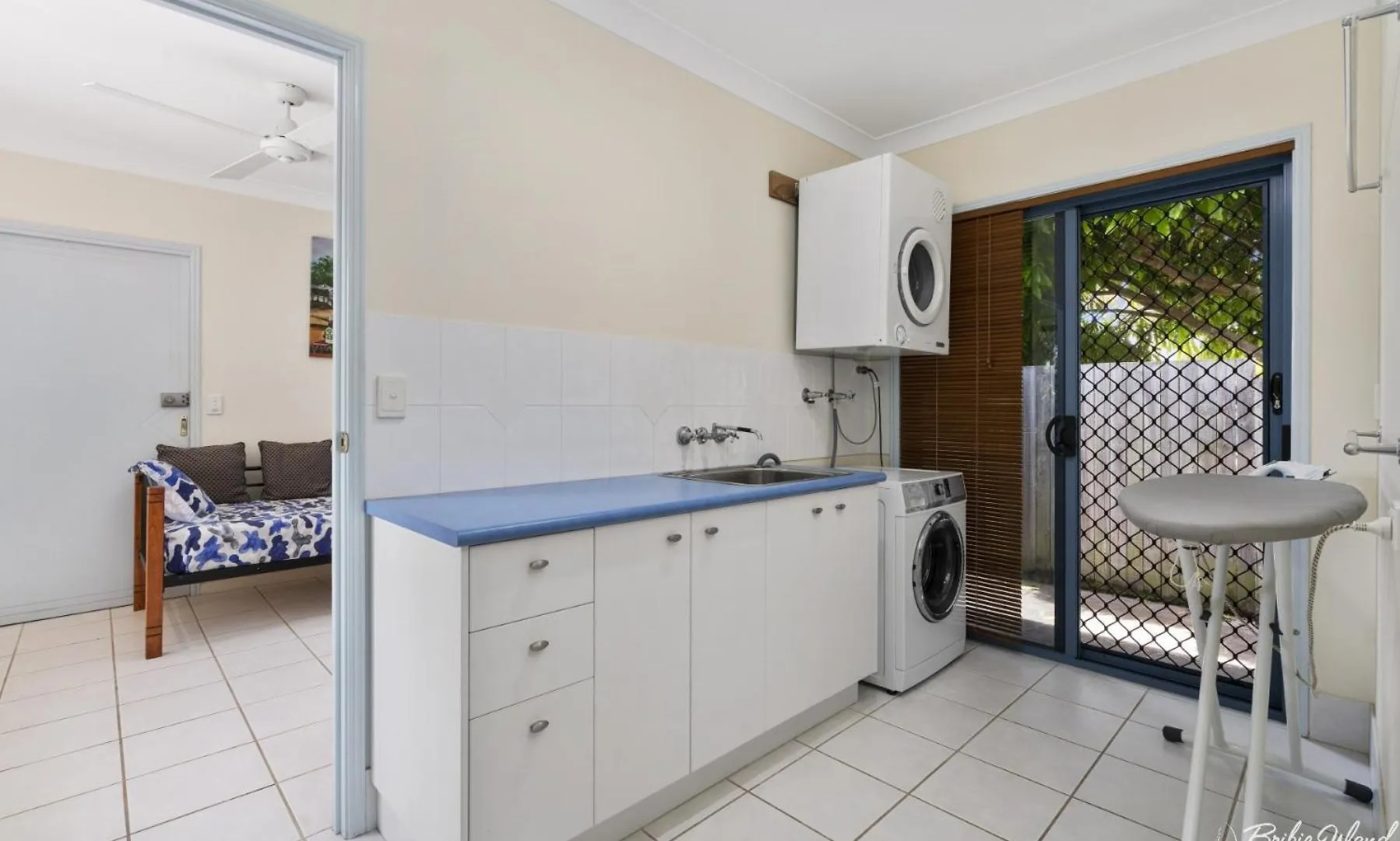 Relaxation & Space In A Canal Home Banksia Beach